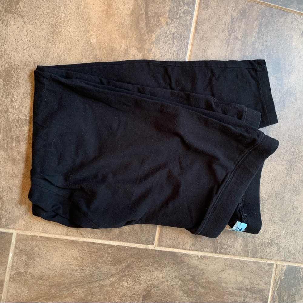 Old navy maternity black leggings size large